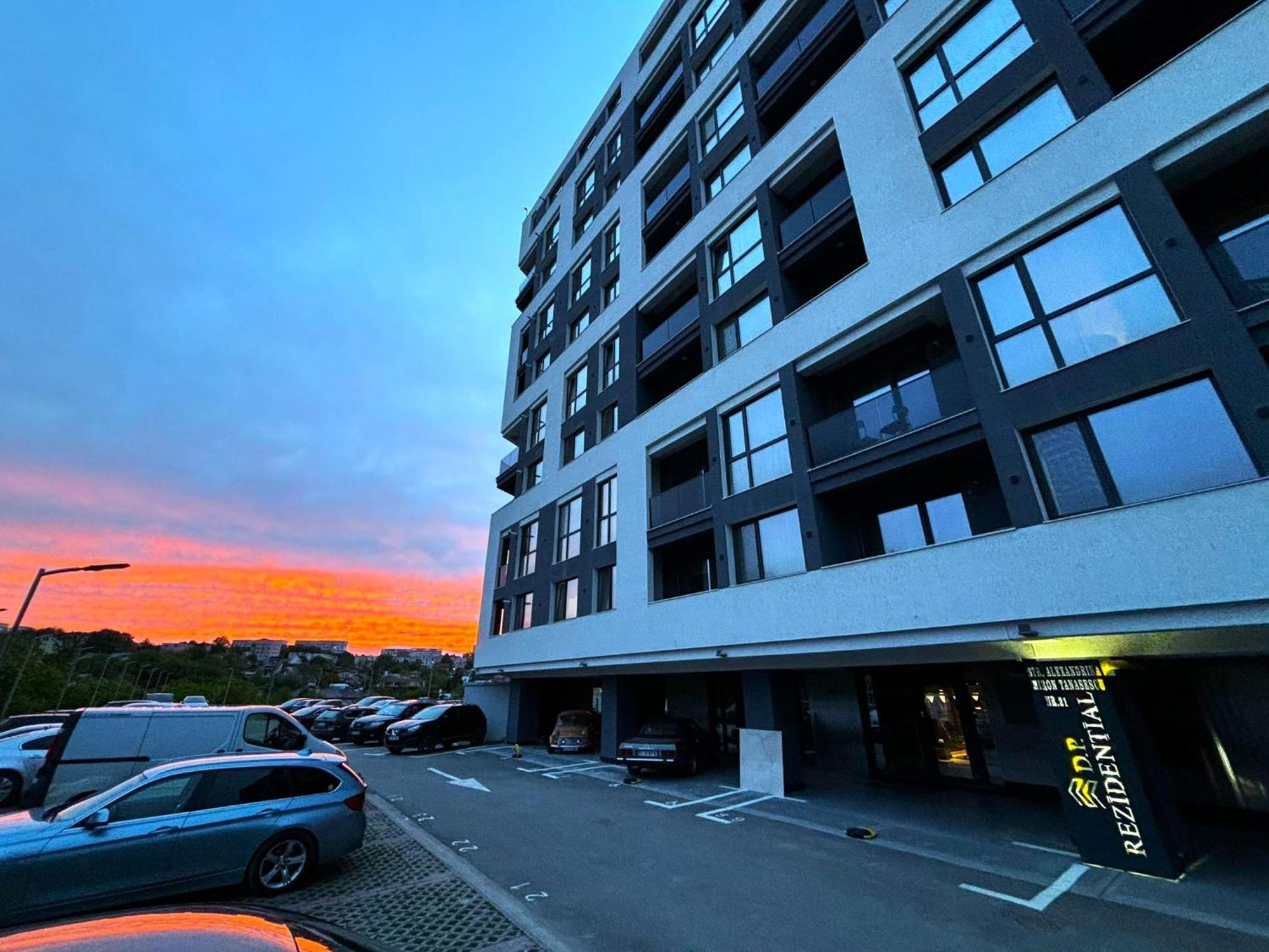 Апартаменты Sky View - Free Parking Яссы Экстерьер фото